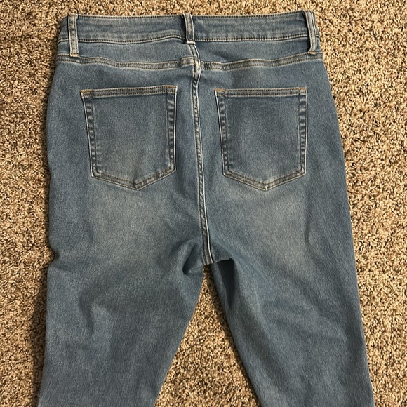 High Rise Button Up Skinny Jeans - Picture 3 of 4